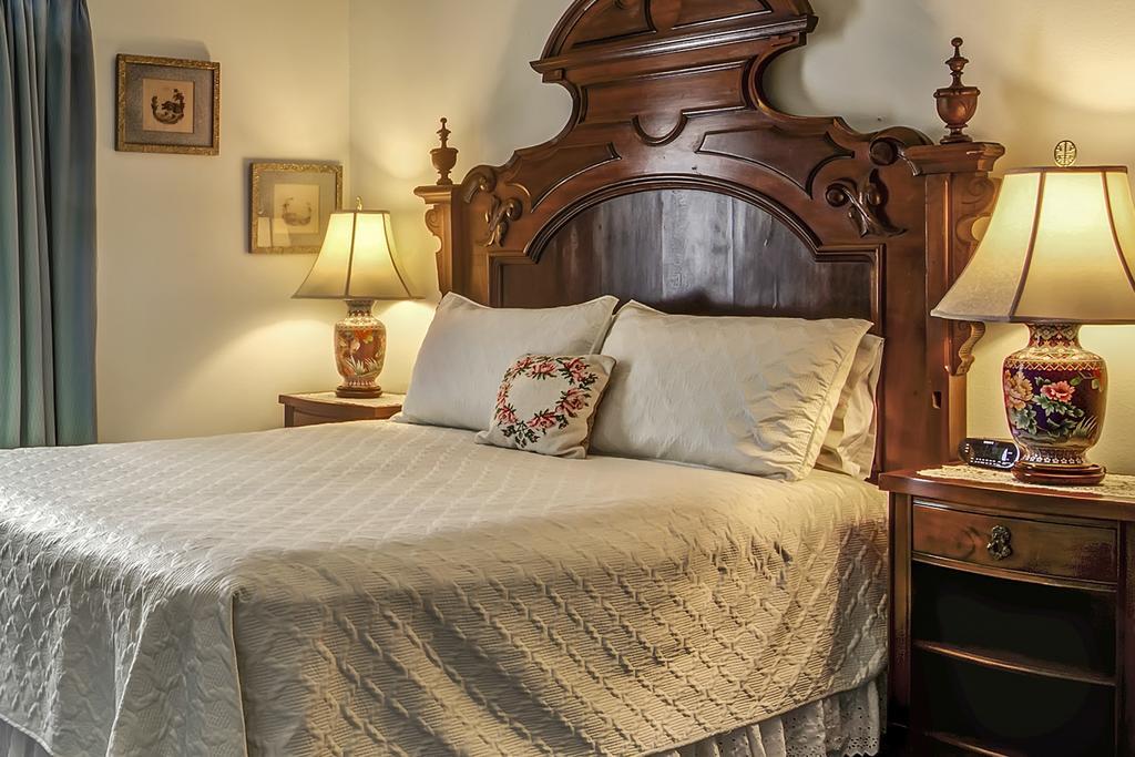 Rose Manor Bed & Breakfast New Orleans Room photo