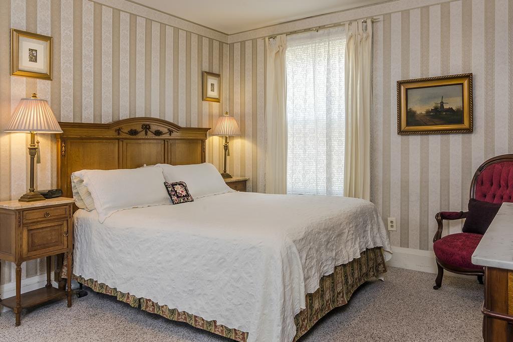 Rose Manor Bed & Breakfast New Orleans Room photo